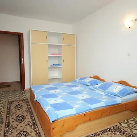 Triple 2379d Gæstehus