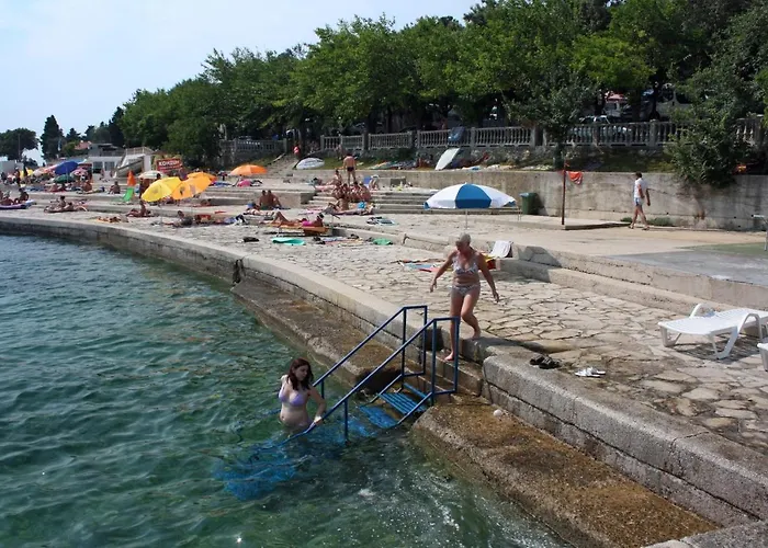 Triple 2379d 3* Selce